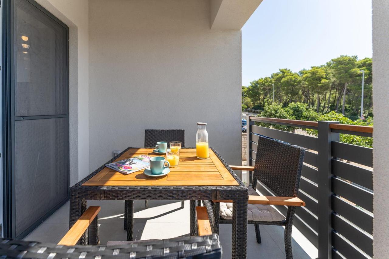 Residence Jonathan บีโอกราดนาโมรู ภายนอก รูปภาพ