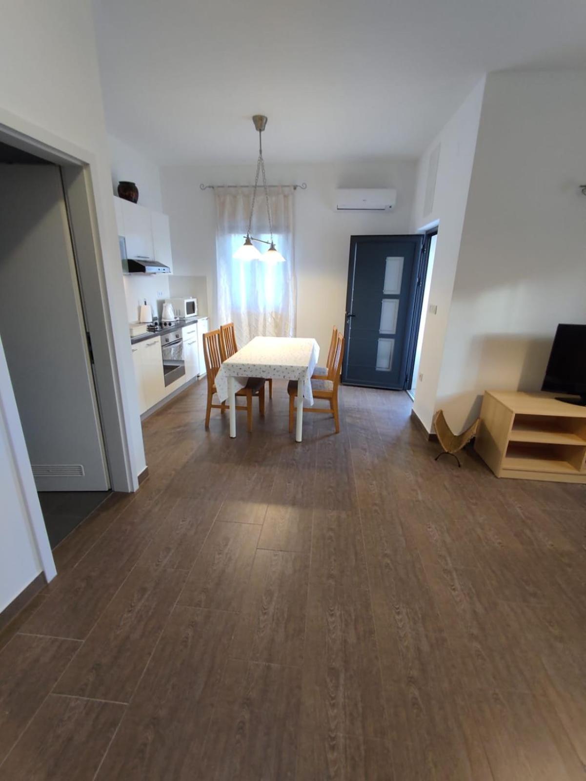 Residence Jonathan บีโอกราดนาโมรู ภายนอก รูปภาพ